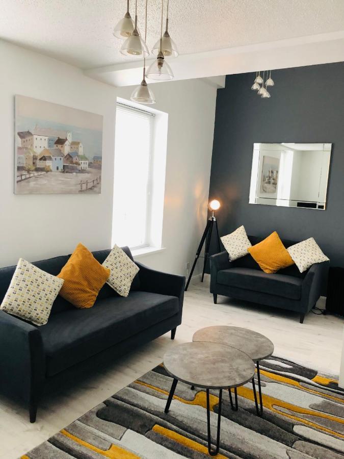 Spacious And Bright Town Centre Apartment باليكاسل المظهر الخارجي الصورة